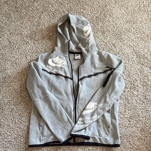 Nike Heather Gray Sports Hoodie